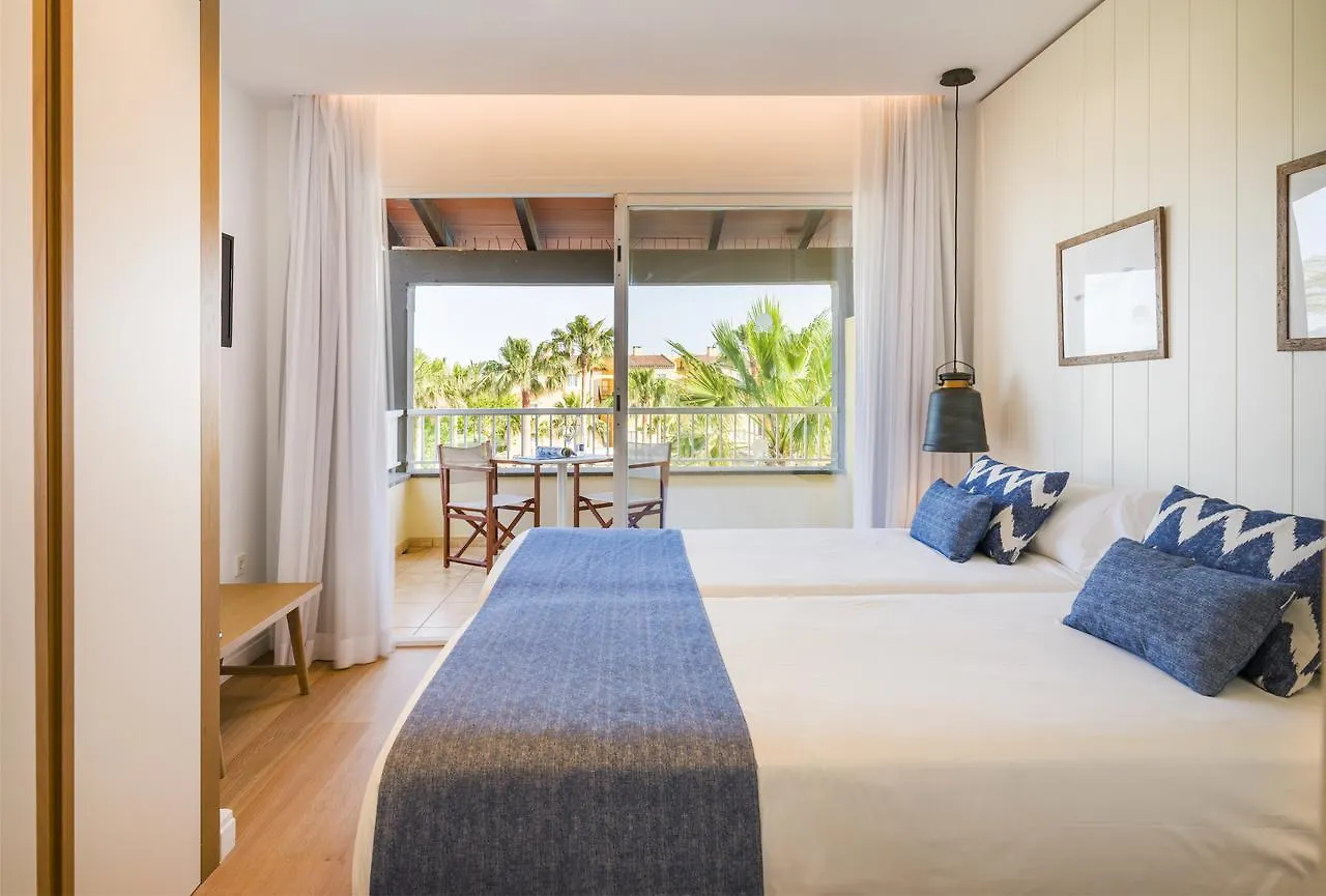 Club Del Sol Aparthotel Port de Pollenca 4*,